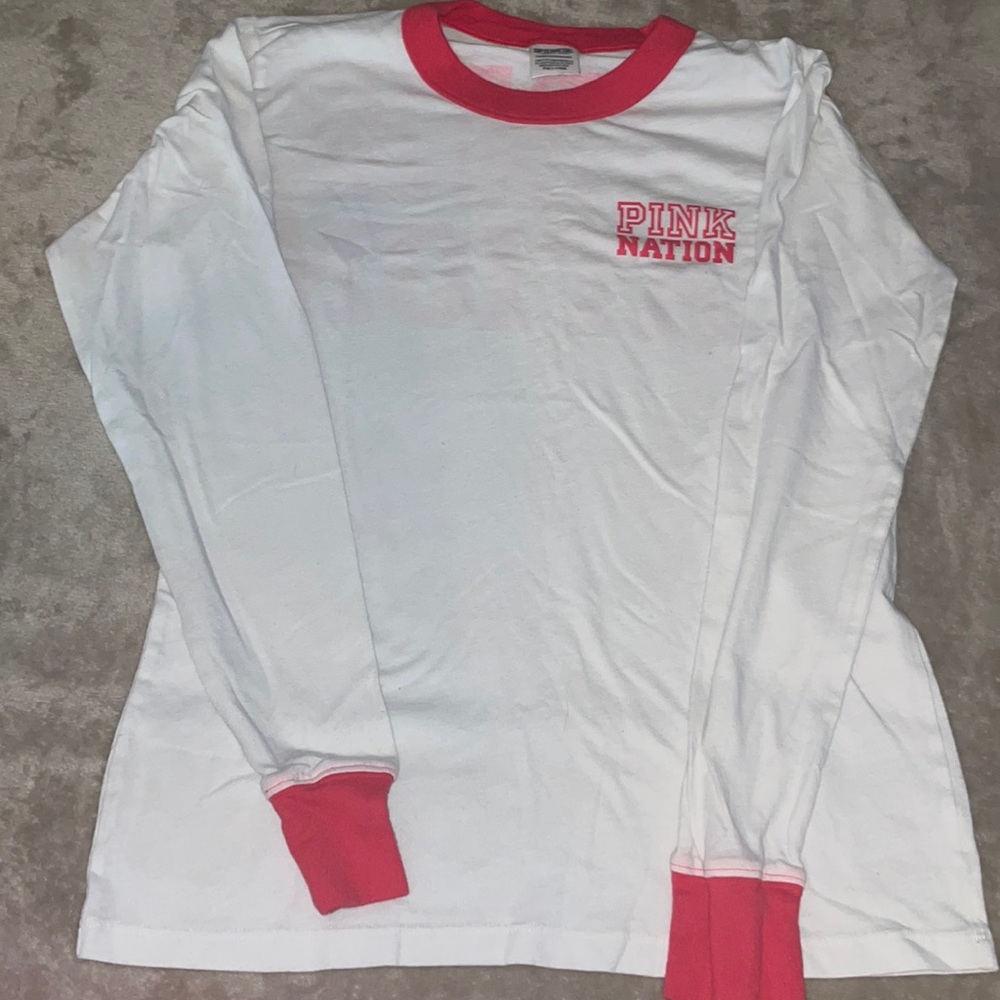 Cute long sleeve t shirt from PINK!